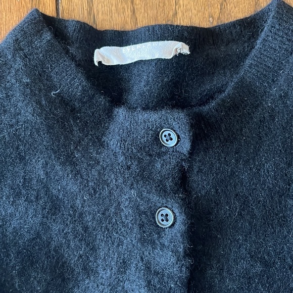 Everlane Cashmere Crew Cardigan - Picture 9 of 11